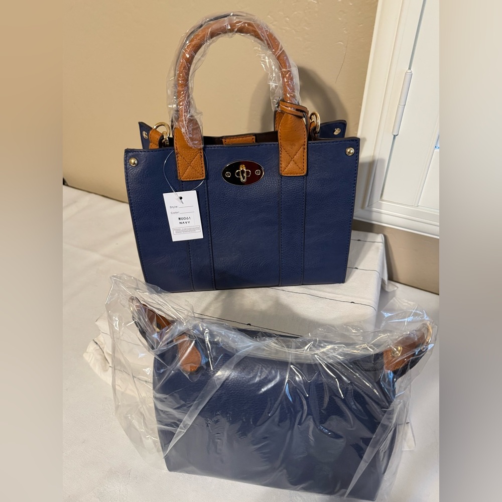 BOX SATCHEL 2 IN ONE BAG NAVY NWT - Picture 4 of 4